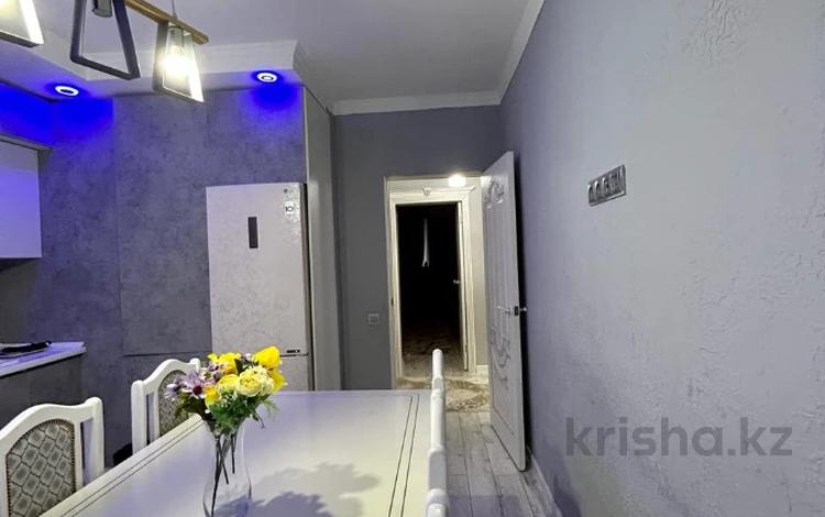 4-комнатная квартира, 110 м², 1/5 этаж, 19-й мкр 38 за 37.5 млн 〒 в Актау, 19-й мкр — фото 6