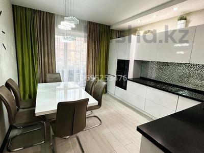 Продажа квартир в Акмолинской обл.: 3-комнатная квартира · 92 м² · 3/9 этаж, Ауэзова 137 — Первая школа за 55 млн 〒 3-комнатная квартира · 92 м² · 3/9 этаж, Ауэзова 137 — Первая школа за 55 млн 〒 в Кокшетау