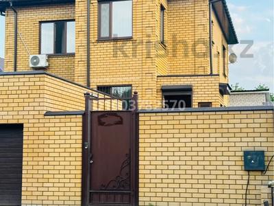 Жеке үй · 4 бөлме · 155 м² · 3 сот., Гагарина — Жумабаева, бағасы: 280 млн 〒 в Семее