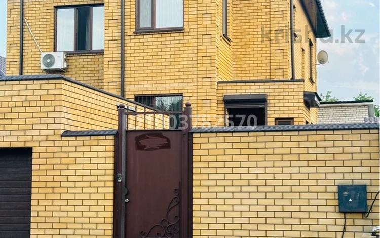 Отдельный дом · 4 комнаты · 155 м² · 3 сот., Гагарина — Жумабаева за 280 млн ₸ в Семее — фото 2