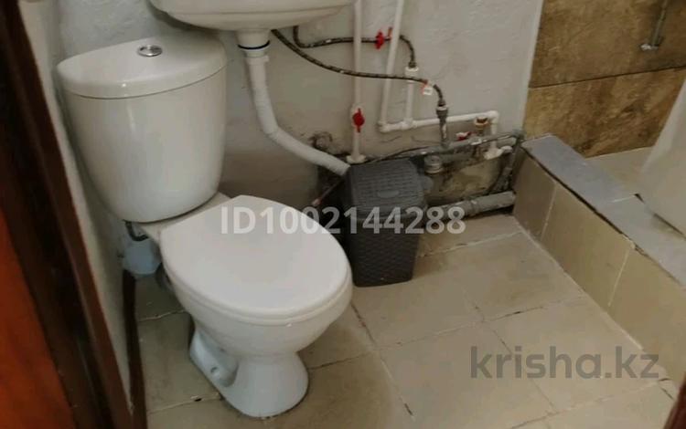 2-бөлмелі пәтер · 40 м² · 1/5 қабат, мкр Михайловка 14 — Крылова Охотская, бағасы: 17.5 млн ₸ в Караганде, Казыбек би р-н — фото 2