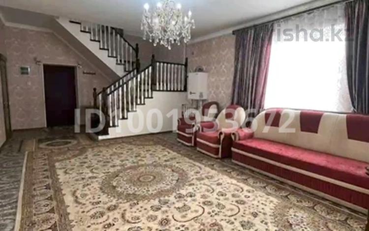 Дом · 7 комнат · 280 м², Старый город за 50 000 〒 в Актобе — фото 4