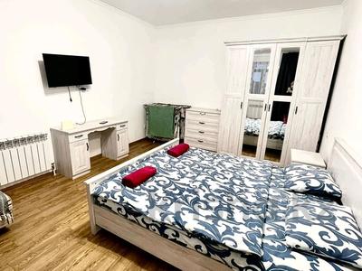 1-бөлмелі пәтер · 50 м² · 10/10 қабат, Алтын орда ш/а., улица Мустафа шокая, бағасы: 18 000 ₸ в Актобе, мкр. Алтын орда