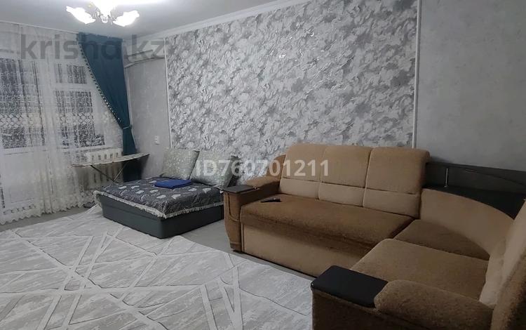 3-комнатная квартира · 70 м² · 2/5 этаж, Бокейхан 64 — Абая,Амангелды,Женис за 25 000 ₸ в  — фото 16