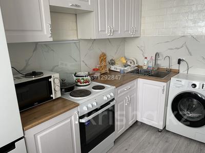 3-комнатная квартира · 63 м² · 2/2 этаж, Тусупбекова 17 за 200 000 〒 в Жезказгане