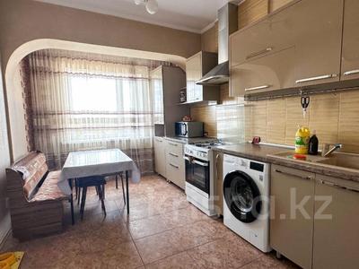 Продажа квартир в Жетысу обл.: 3-комнатная квартира · 75 м² · 5/5 этаж, Мкр Каратал за 24 млн 〒 3-комнатная квартира · 75 м² · 5/5 этаж, Мкр Каратал за 24 млн 〒 в Талдыкоргане