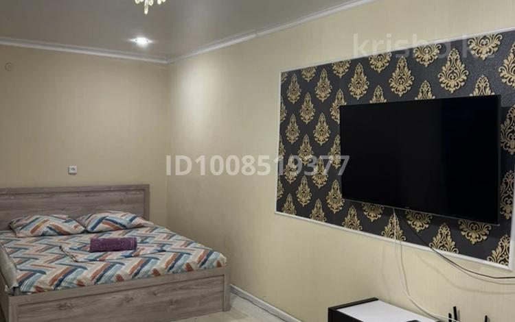 1-комнатная квартира · 35 м² · 3/5 этаж, Кунанбай за 10 000 ₸ в Семее — фото 2