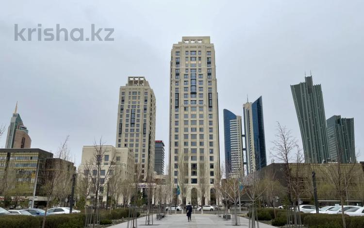 3-комнатная квартира, 130 м², 13/22 этаж, Достык 1а за 128 млн 〒 в Астане — фото 2