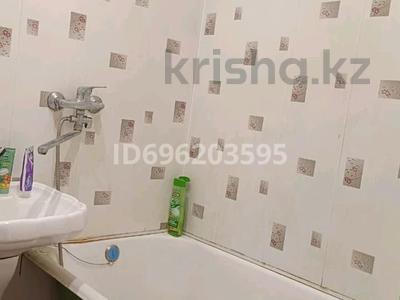1-комнатная квартира · 38 м² · 5/9 этаж, Абая за 110 000 ₸ в Уральске