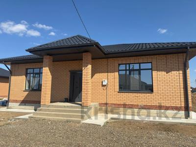 Отдельный дом · 4 комнаты · 162 м² · 10 сот., жилой массив Жанаконыс-2, Жанаконыс 2 528 за 48 млн 〒 в Актобе