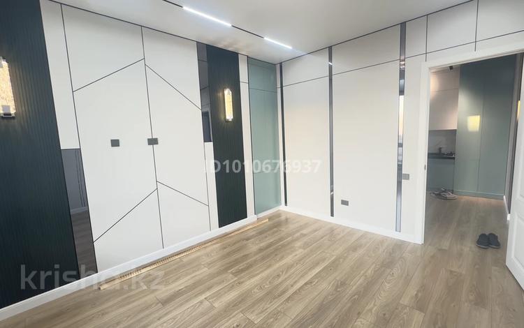 2-бөлмелі пәтер · 52 м² · 8/9 қабат, мкр Шымсити, Байдибек Би 241А, бағасы: 36 млн ₸ в Шымкенте, Абайский р-н — фото 2