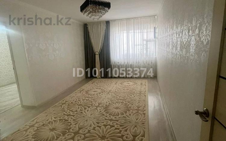 3-комнатная квартира · 64.4 м² · 3/4 этаж, Самал 1/2 за 13.5 млн ₸ в Жанаозен — фото 2