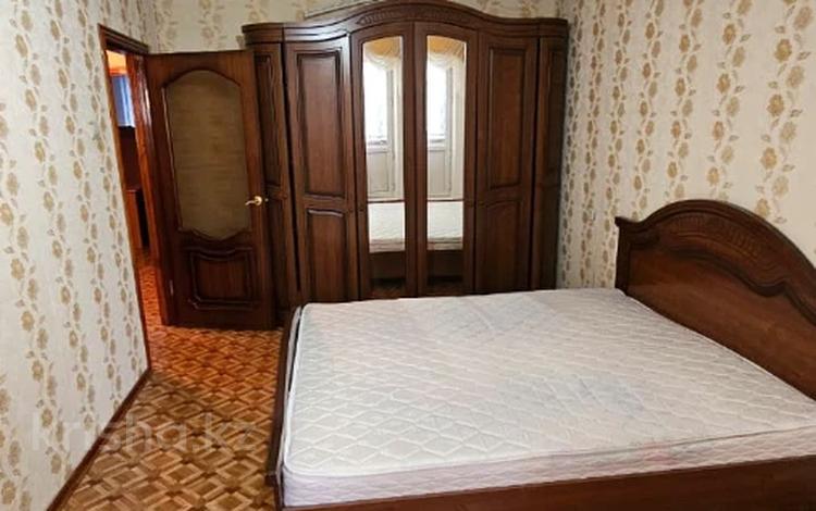 3-бөлмелі пәтер · 63 м² · 2/5 қабат, Абулхаир Хана 153, бағасы: ~ 17 млн ₸ в Уральске — фото 2