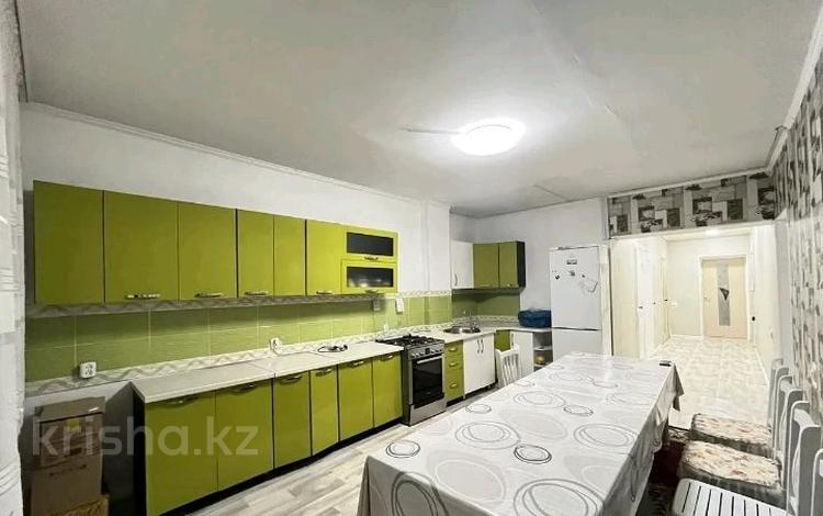 2-комнатная квартира · 84 м² · 5/5 этаж, Каблиса Жырау 215 за 200 000 ₸ в Талдыкоргане — фото 2