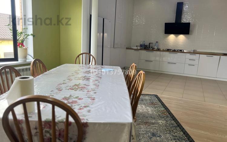 Отдельный дом · 9 комнат · 520 м² · 8 сот., мкр Балауса, Шерхан Муртаза 154а за 200 млн ₸ в Атырау — фото 2