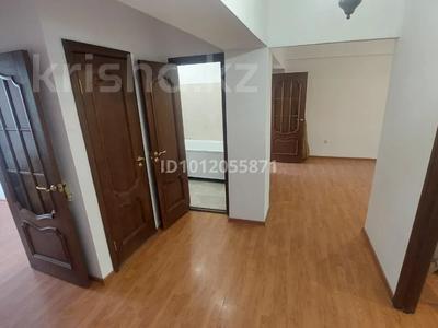 4-комнатная квартира · 83 м² · 3/5 этаж, Байзакова за 79.8 млн ₸ в Алматы, Алмалинский р-н