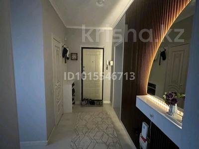 3-бөлмелі пәтер · 92 м² · 5/10 қабат, Ақбұлақ ш/а., Чуланова 127, бағасы: 49 млн ₸ в Алматы, Алатауский р-н