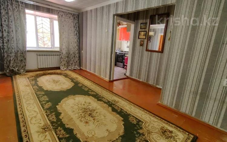 2-бөлмелі пәтер · 43 м² · 2/5 қабат, Есет батыра, бағасы: 10.5 млн ₸ в Актобе — фото 2