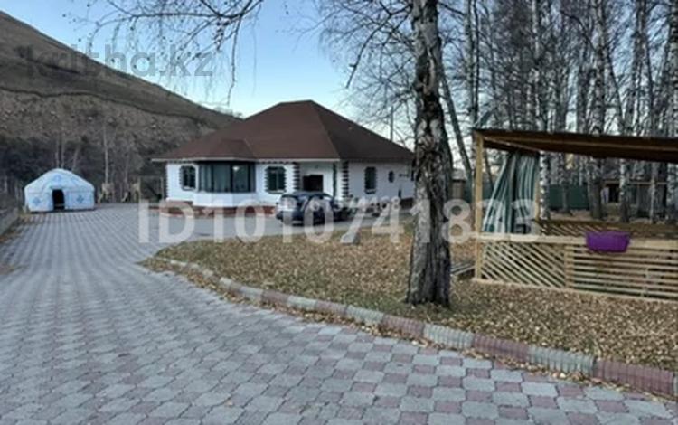 Дом · 4 комнаты · 200 м², Маралды 15 — Каскеленское ущелье . за 60 000 〒 в Алматы — фото 2