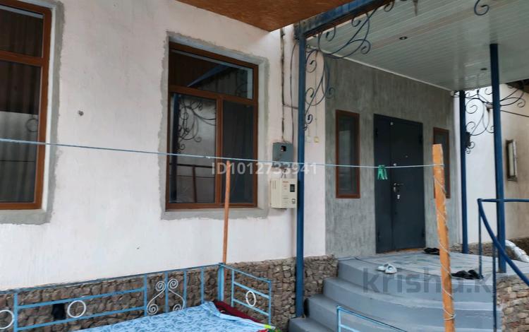 Жеке үй · 10 бөлме · 245 м² · 13.9 жүзд., Аль-Фараби 15 — Үлкен жолдың бойы Жаңа базарға қарама-қарсы, бағасы: 70 млн ₸ в Асыкате — фото 2