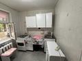 2-бөлмелі пәтер · 45 м² · 1/5 қабат, Маметова 54, бағасы: 150 000 ₸ в Уральске, мкр Школьник — фото 7