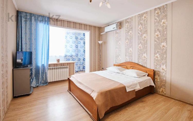 2-бөлмелі пәтер, 50 м², 2/5 қабат ай сайын, мкр Тастак-2 9, бағасы: 250 000 〒 в Алматы, Алмалинский р-н — фото 2