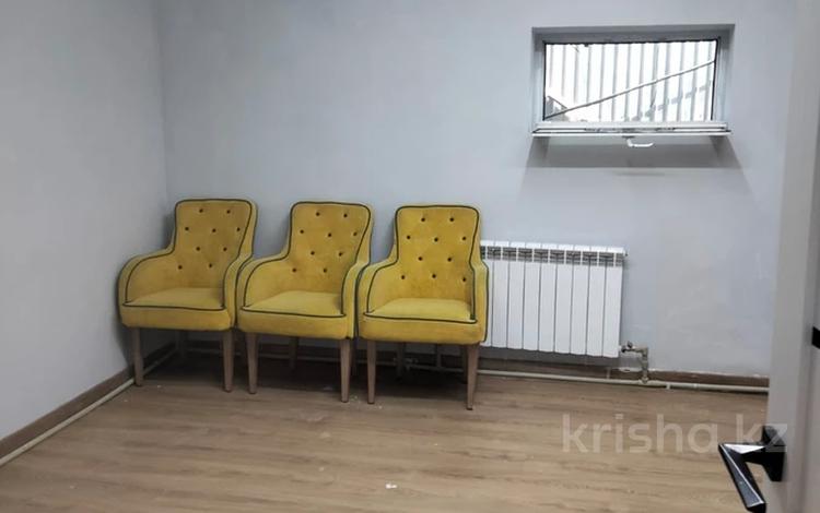 2 бөлме · 50 м² · 1/1 қабат, Шұғыла ш/а., Жунисова 93, бағасы: 200 000 ₸ в Алматы, Наурызбайский р-н — фото 2