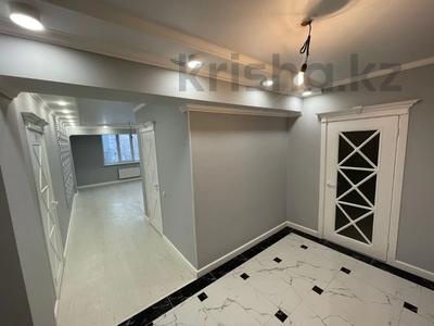 3-комнатная квартира · 84 м² · 3/9 этаж, мкр Аксай-1 522/1 — Райымбека за 53 млн ₸ в Алматы, Ауэзовский р-н