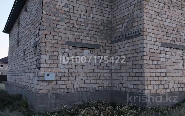 Үйдің бір бөлігі · 8 бөлме · 350 м² · 10 сот., жилой массив Бауырластар, Шынгыс аитматов 74, бағасы: 20 млн ₸ в Актобе — фото 2