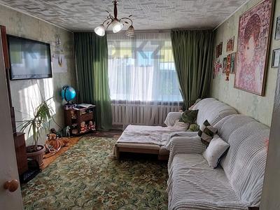 2-комнатная квартира, 50 м², Бадина 213 за 16 млн 〒 в Караганде, Казыбек би р-н