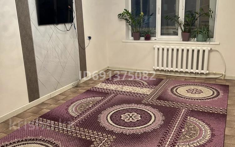 2-бөлмелі пәтер · 52 м² · 5/5 қабат, 11 ш/а. 96, бағасы: 18 млн ₸ в Актобе, мкр 11 — фото 2