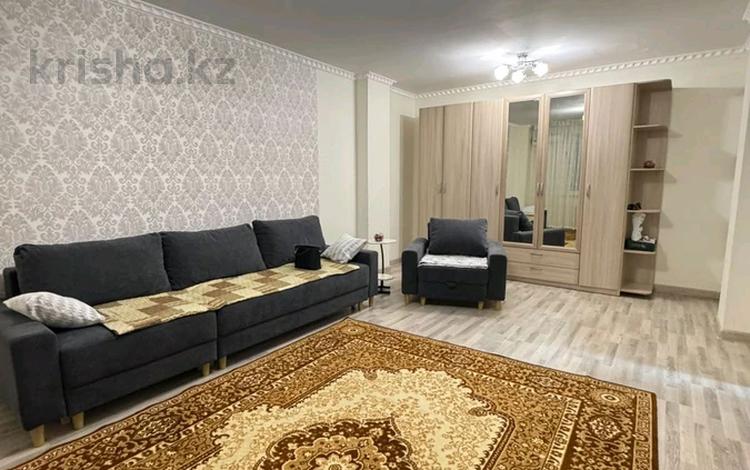 1-бөлмелі пәтер · 56 м², Омарова 10 — улица Шокана Уалиханова, бағасы: 220 000 ₸ в Астане — фото 57