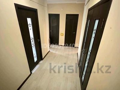 Пәтерлер в Атырауской обл.: 3-бөлмелі пәтер · 67 м² · 2/5 қабат, Сырыма Датова 13 — Район Рахата, бағасы: 22 млн 〒 3-бөлмелі пәтер · 67 м² · 2/5 қабат, Сырыма Датова 13 — Район Рахата, бағасы: 22 млн 〒 в Атырау