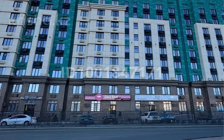 2-комнатная квартира · 55 м² · 9/9 этаж, мкр Нурсая, Абулхайыр хана 74/1 за 290 000 ₸ в Атырау — фото 2