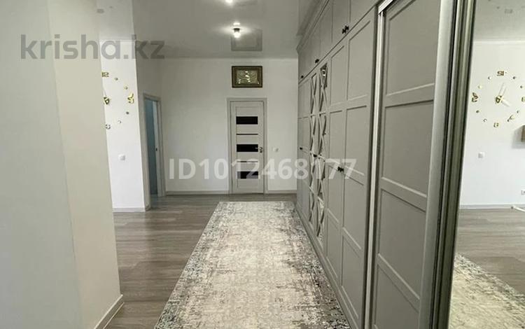3-бөлмелі пәтер · 98.8 м² · 12/19 қабат, мкр Шубар, Кабанбай-батыра 4/2 — возле Цирка, бағасы: 53 млн ₸ в Астане, Есильский р-н — фото 2