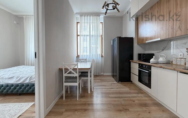 2-бөлмелі пәтер · 80 м² · 3/7 қабат, Мкр «Мирас» 31, бағасы: 95 млн ₸ в Алматы, Бостандыкский р-н — фото 25