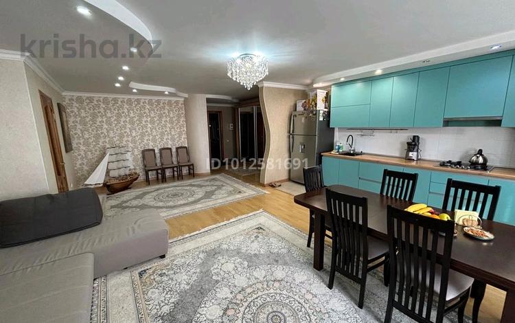 3-бөлмелі пәтер · 105 м² · 6/10 қабат, мкр 12 — Супермаркет Анвар, бағасы: 32 млн ₸ в Актобе — фото 2
