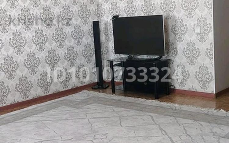 2-комнатная квартира · 76 м² · 4/5 этаж, мкр Байтерек за 120 000 ₸ в Таразе — фото 2