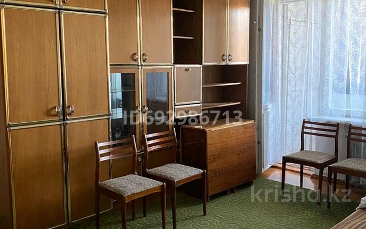 2-комнатная квартира, 42 м², 3/4 этаж, Айтиева 3 за 16 млн 〒 в Таразе — фото 2
