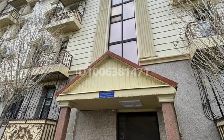 2-бөлмелі пәтер · 77.1 м² · 2/5 қабат, мкр Нурсая, Абулхаир Хан 66 — ЖК Берекет, бағасы: 35 млн ₸ в Атырау — фото 9