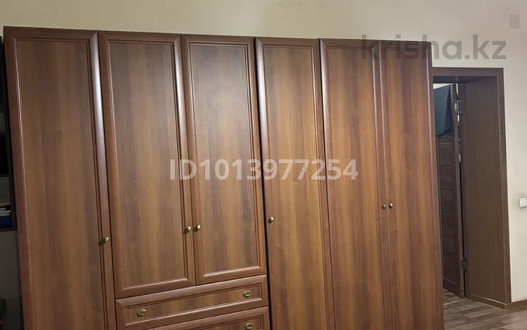 2-бөлмелі пәтер · 65 м² · 9/18 қабат, Солодовникова 23, бағасы: 60 млн ₸ в Алматы, Бостандыкский р-н — фото 2