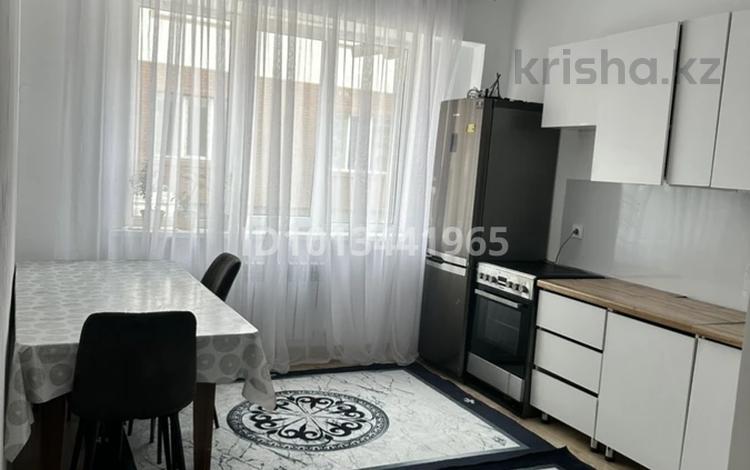 1-комнатная квартира · 40 м² · 1/3 этаж, Тамабаева 1А — ЖК Ельтай за 17.8 млн ₸ — фото 2