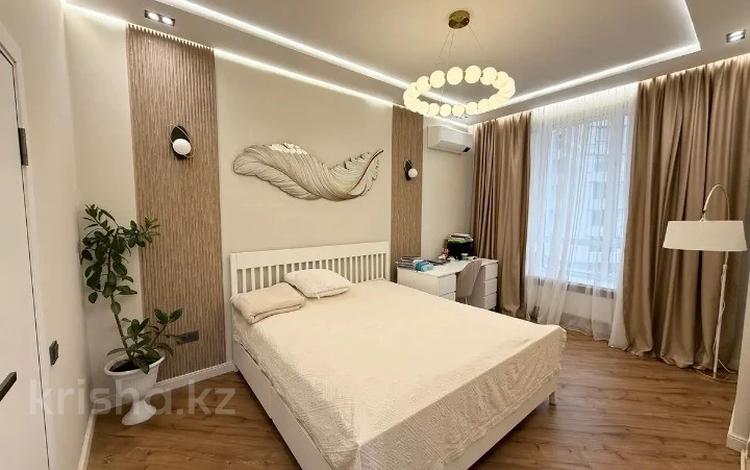 3-комнатная квартира · 80 м² · 17/22 этаж, Аль-Фараби 27/3к6 — Сейфуллина за 133 млн ₸ в Алматы, Бостандыкский р-н — фото 2
