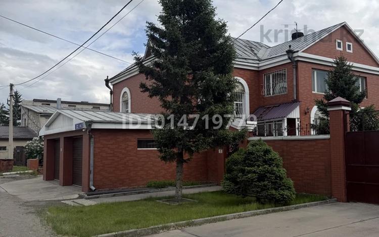 Жеке үй · 4 бөлме · 315 м² · 12 жүзд., Ибраева 93 — Район спортивного комплекса Арена, бағасы: 198 млн ₸ в Семее — фото 2