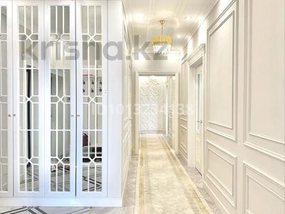 4-комнатная квартира · 148 м² · 8/9 этаж, Алихана Бокейханова 11 за 113 млн ₸ в Астане, Есильский р-н