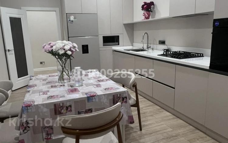 3-бөлмелі пәтер · 125 м² · 5/9 қабат, мкр. Алтын орда, Мкр Батыс-2 11Б — Молдагулова/Мангилик ел, бағасы: 65.5 млн 〒 в Актобе — фото 5