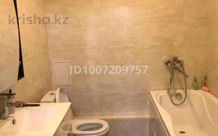 5-бөлмелі пәтер · 240 м² · 1/1 қабат, мкр "Шыгыс 2" 160/17, бағасы: 48 млн ₸ в Актау, мкр "Шыгыс 2" — фото 2
