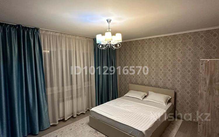 2-комнатная квартира · 46 м² · 10/10 этаж, мкр Аксай-5 25 за 33 млн ₸ в Алматы, Ауэзовский р-н — фото 2