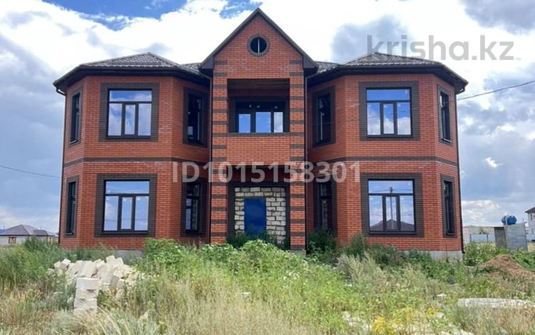 Жеке үй · 13 бөлме · 440 м² · 10 жүзд., Сұлутөр ш/а. 695 — Жаңақоныс-3, бағасы: 57 млн ₸ в Актобе, мкр Сулутор — фото 2