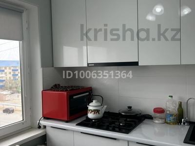 2-комнатная квартира · 50 м² · 5/5 этаж, Авангард _2 3 — Кафе Арман за 17 млн 〒 в Атырау, мкр Авангард-2